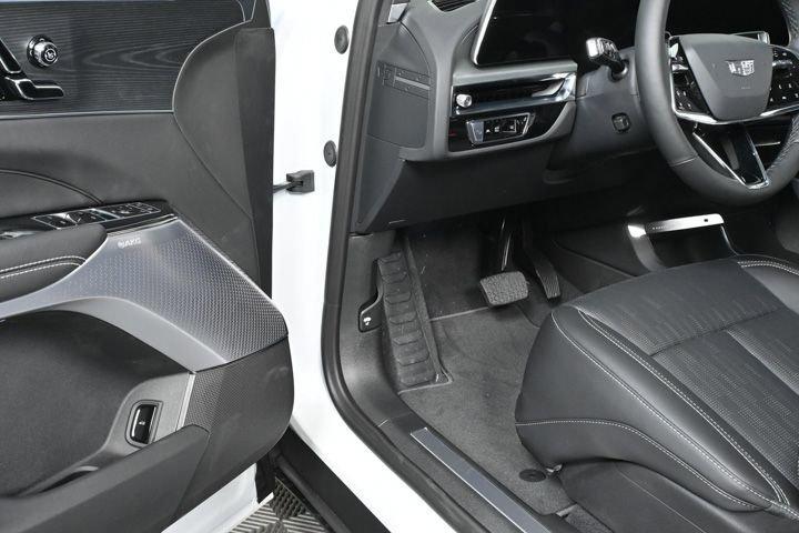 new 2025 Cadillac LYRIQ car, priced at $73,295