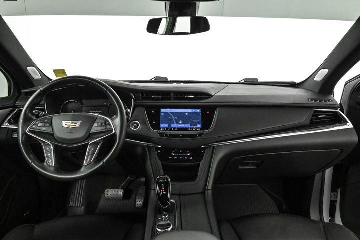 used 2021 Cadillac XT5 car, priced at $29,000