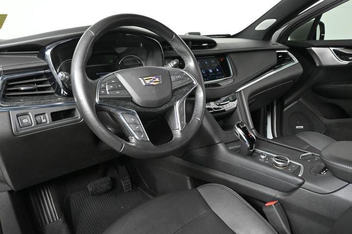 used 2021 Cadillac XT5 car, priced at $29,000