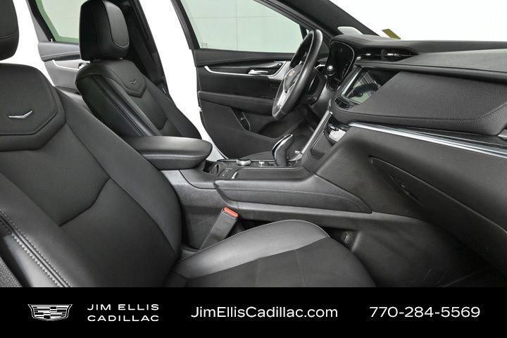 used 2021 Cadillac XT5 car, priced at $29,130