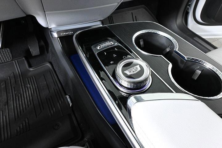 new 2025 Cadillac LYRIQ car