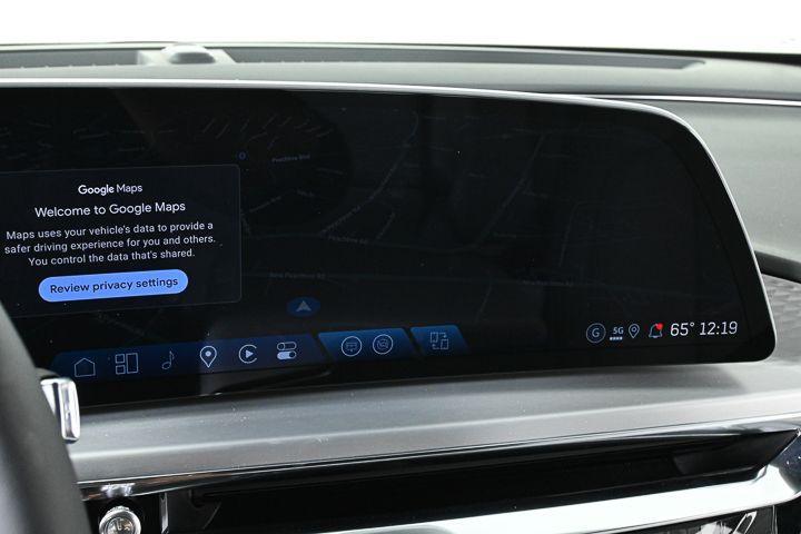 new 2025 Cadillac LYRIQ car, priced at $51,610