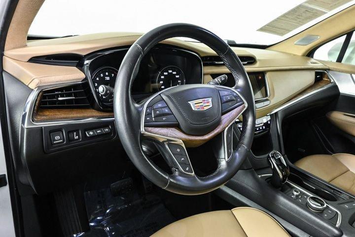 used 2020 Cadillac XT5 car, priced at $24,088