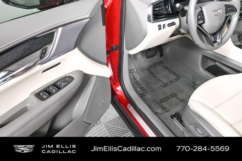 used 2023 Cadillac XT6 car, priced at $39,988