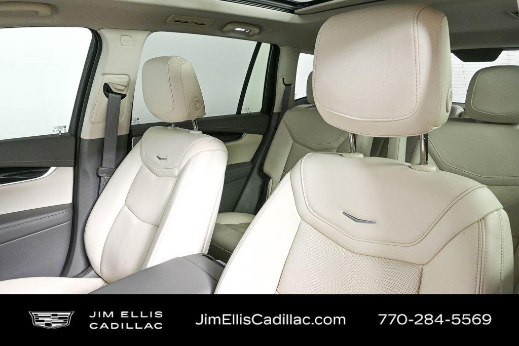 used 2023 Cadillac XT6 car, priced at $39,988