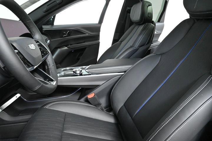 new 2025 Cadillac LYRIQ car