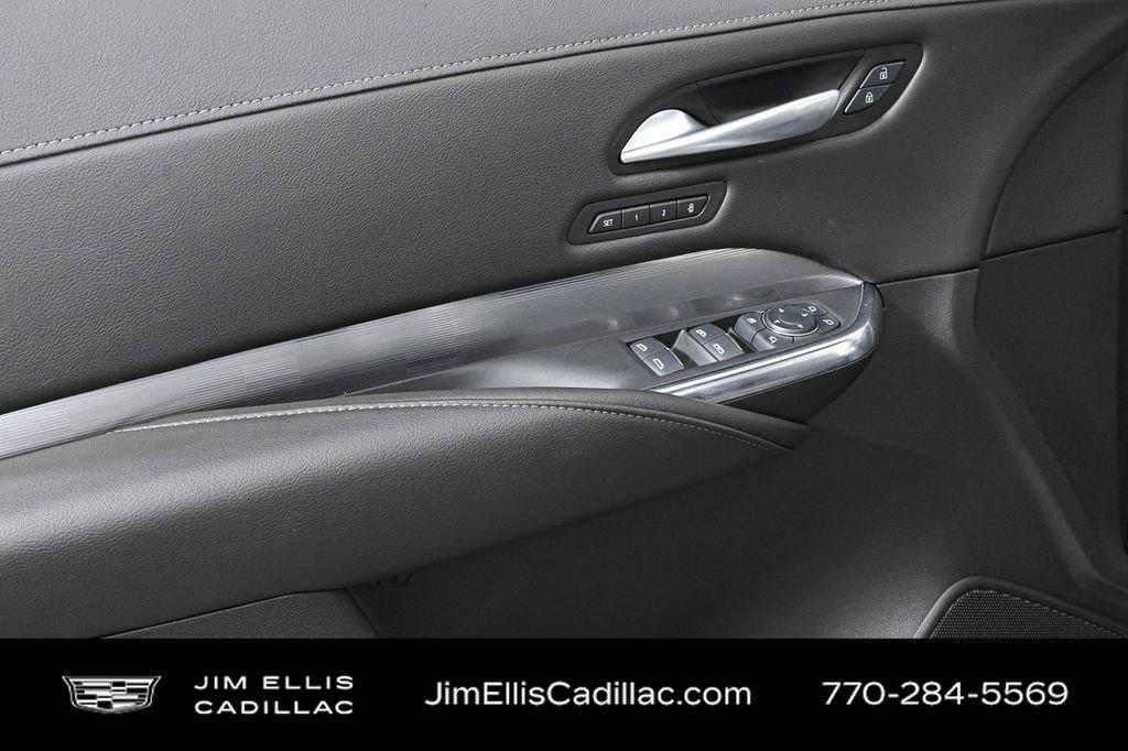 used 2025 Cadillac XT4 car, priced at $38,950