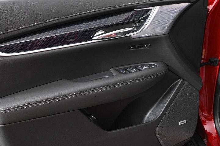 new 2025 Cadillac XT6 car, priced at $61,915