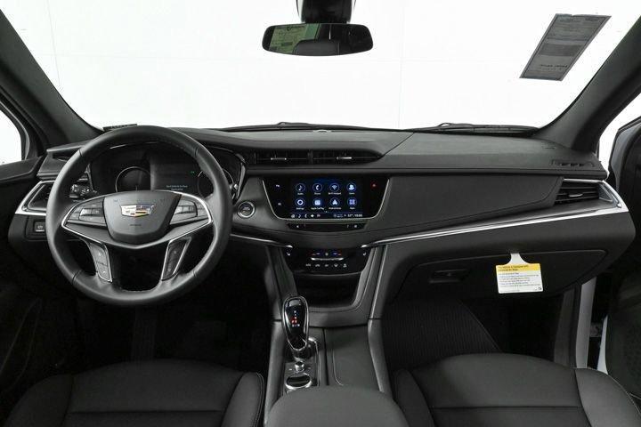 new 2025 Cadillac XT5 car, priced at $46,240