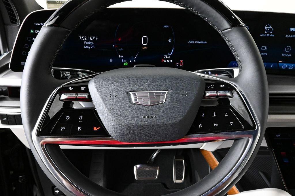 new 2026 Cadillac VISTIQ car, priced at $78,015