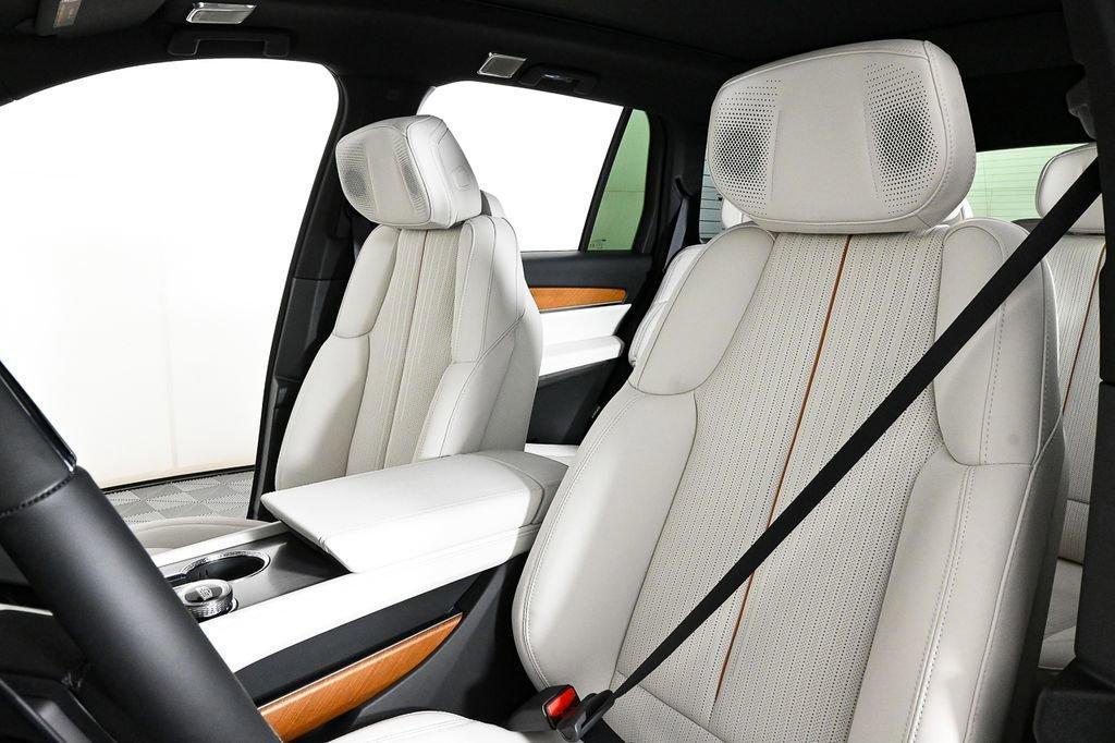 new 2026 Cadillac VISTIQ car, priced at $78,015