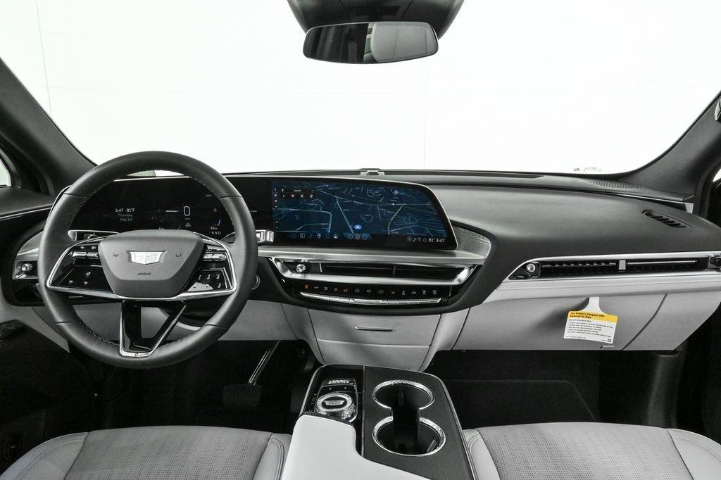 new 2025 Cadillac LYRIQ car