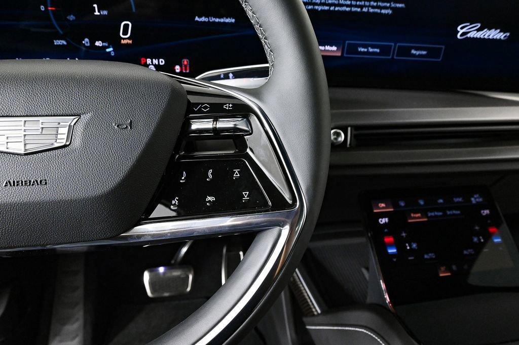 new 2026 Cadillac VISTIQ car, priced at $78,015