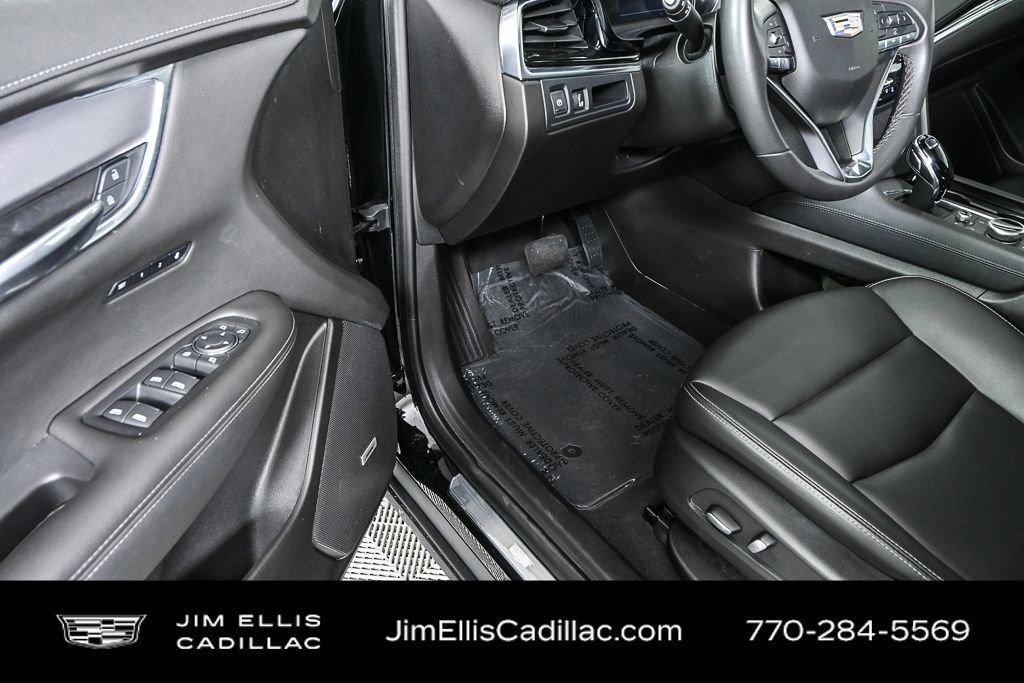 used 2023 Cadillac XT6 car, priced at $36,000