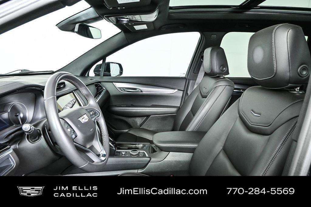 used 2023 Cadillac XT6 car, priced at $36,000