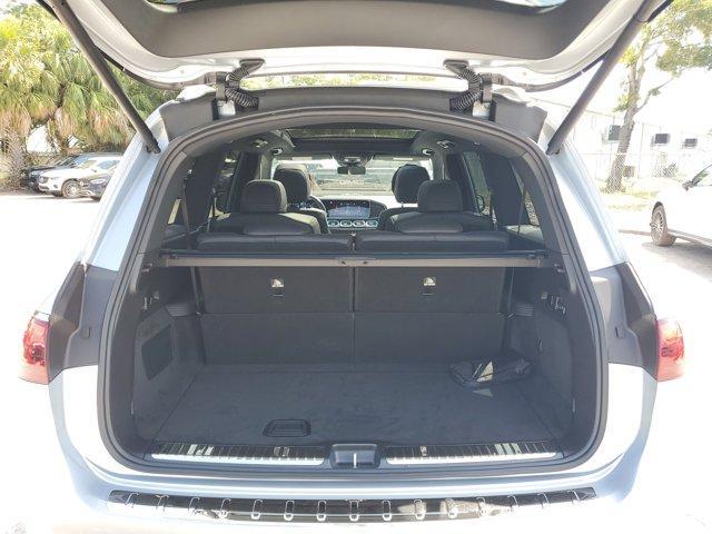 new 2025 Mercedes-Benz GLS 580 car, priced at $124,800