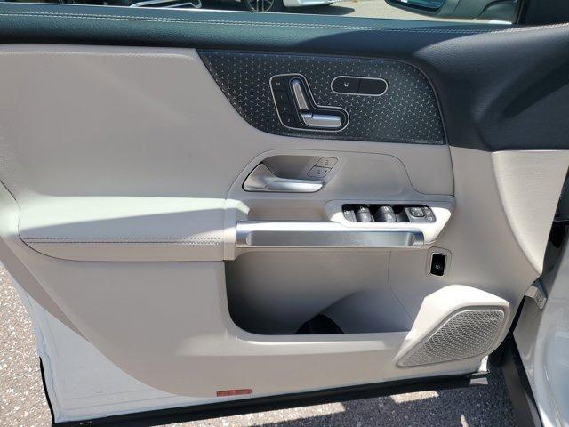 new 2025 Mercedes-Benz GLB 250 car, priced at $47,145