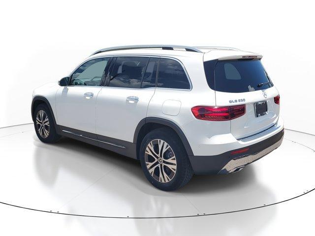 new 2025 Mercedes-Benz GLB 250 car, priced at $47,145