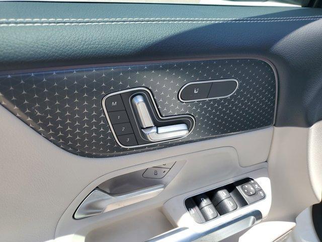 new 2025 Mercedes-Benz GLB 250 car, priced at $47,145