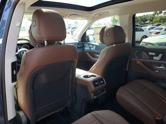 new 2025 Mercedes-Benz GLS 450 car, priced at $102,865