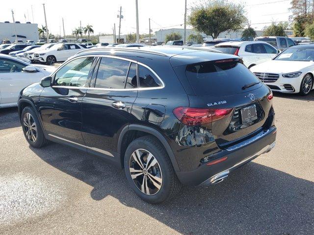 new 2025 Mercedes-Benz GLA 250 car, priced at $44,345