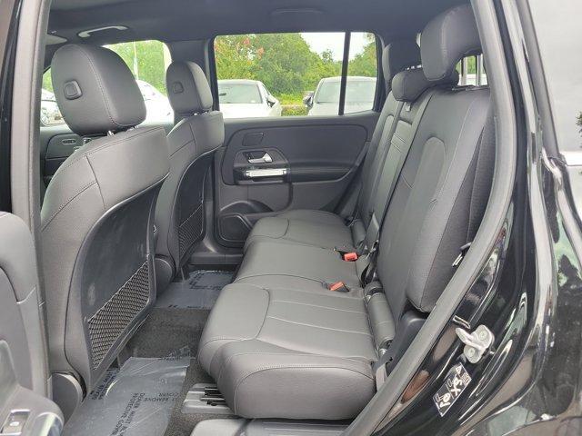 new 2025 Mercedes-Benz GLB 250 car, priced at $51,150