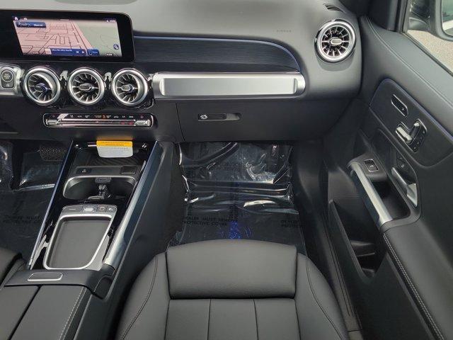new 2025 Mercedes-Benz GLB 250 car, priced at $51,150