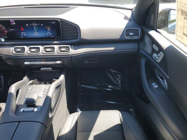 new 2025 Mercedes-Benz GLE 580 car, priced at $93,465