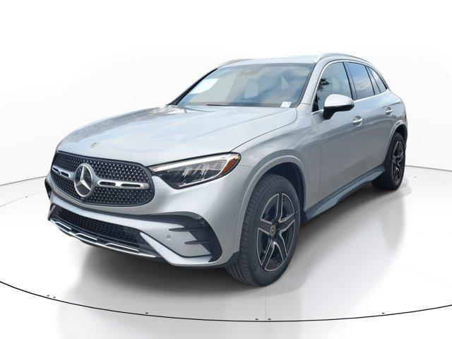 new 2025 Mercedes-Benz GLC 300 car, priced at $56,885