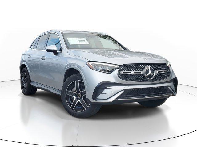 new 2025 Mercedes-Benz GLC 300 car, priced at $56,885