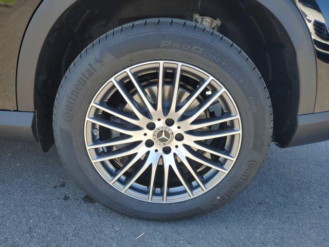 new 2026 Mercedes-Benz GLC 300 car, priced at $54,350