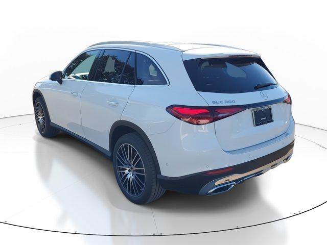 new 2025 Mercedes-Benz GLC 300 car, priced at $61,615