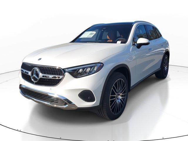 new 2025 Mercedes-Benz GLC 300 car, priced at $61,615