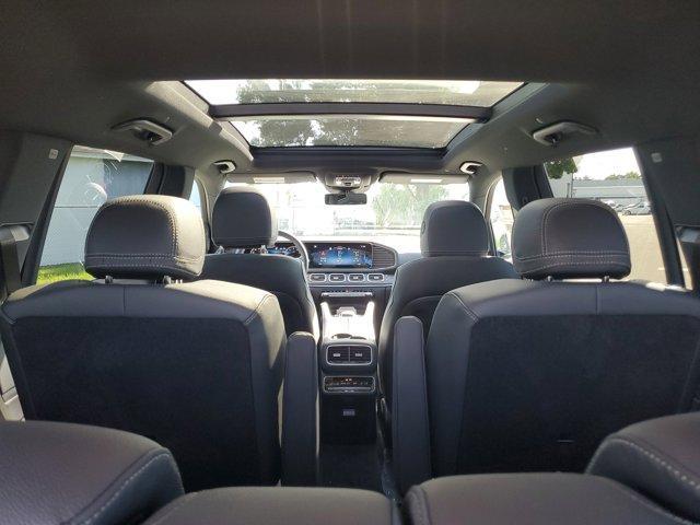 new 2025 Mercedes-Benz GLS 450 car, priced at $91,945