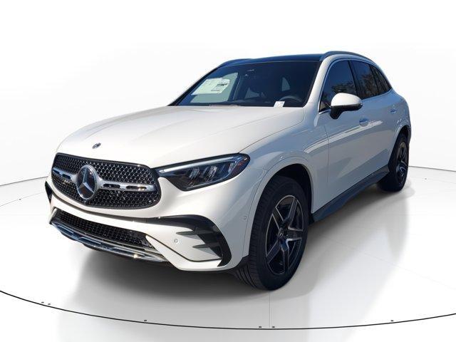 new 2025 Mercedes-Benz GLC 300 car, priced at $59,835