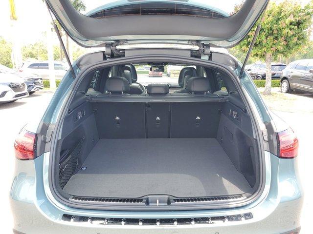 new 2025 Mercedes-Benz GLC 300 car, priced at $58,465
