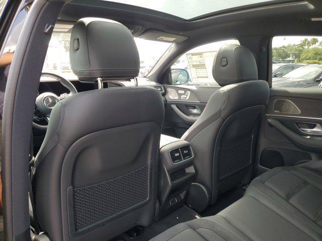 new 2025 Mercedes-Benz AMG GLE 53 car, priced at $102,715