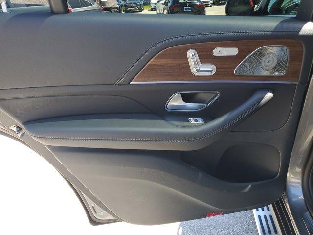 new 2025 Mercedes-Benz GLS 580 car, priced at $117,280