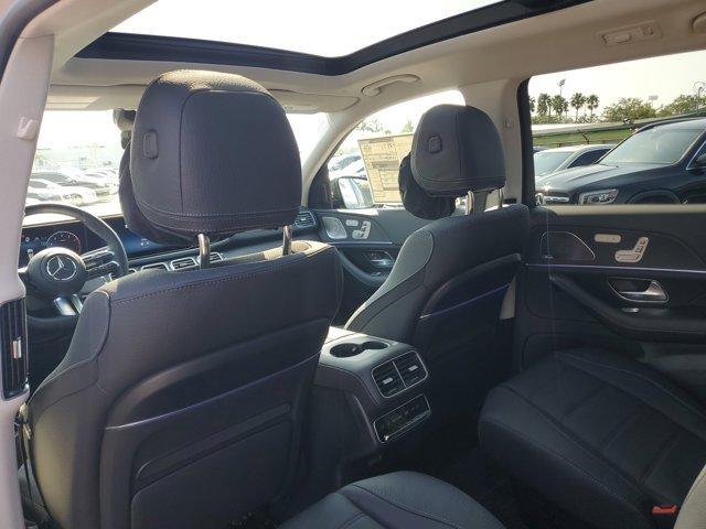 new 2025 Mercedes-Benz GLS 450 car, priced at $103,545