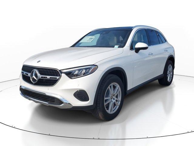 new 2025 Mercedes-Benz GLC 300 car, priced at $52,250