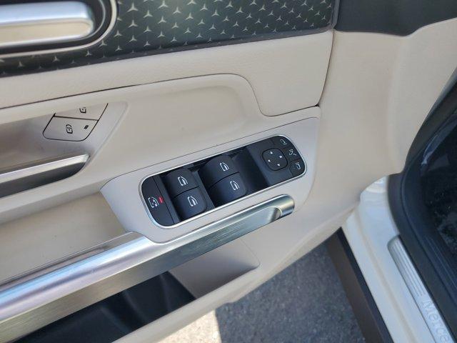 new 2025 Mercedes-Benz GLB 250 car, priced at $47,145