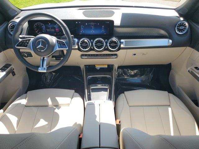 new 2025 Mercedes-Benz GLB 250 car, priced at $47,145