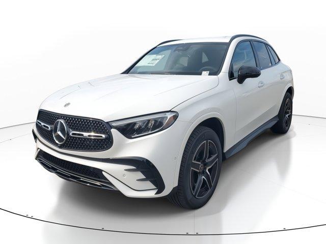 new 2025 Mercedes-Benz GLC 300 car, priced at $56,335