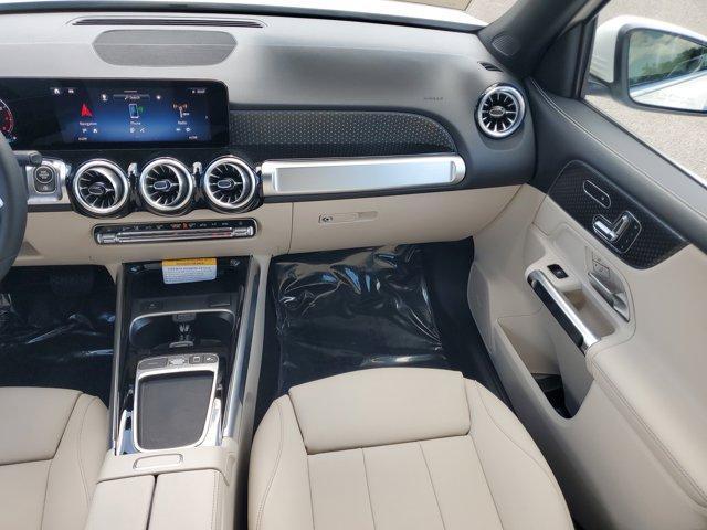 new 2025 Mercedes-Benz GLB 250 car, priced at $48,645