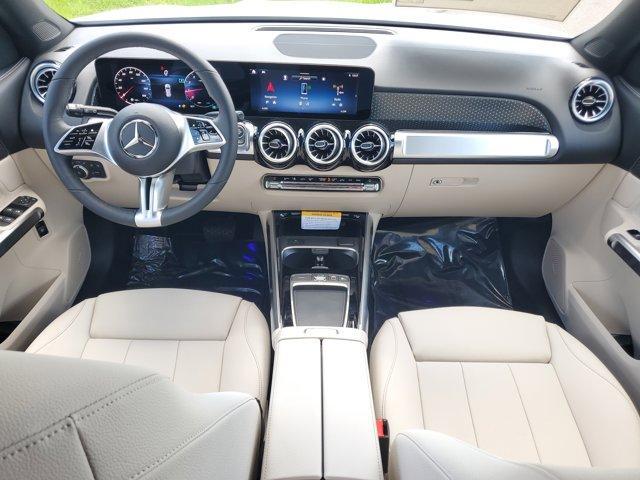 new 2025 Mercedes-Benz GLB 250 car, priced at $48,645
