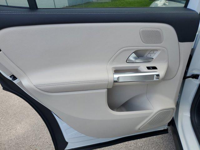 new 2025 Mercedes-Benz GLB 250 car, priced at $48,645