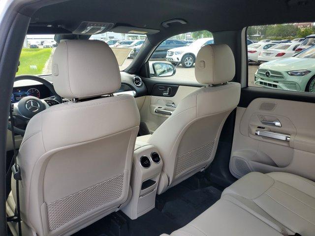 new 2025 Mercedes-Benz GLB 250 car, priced at $48,645