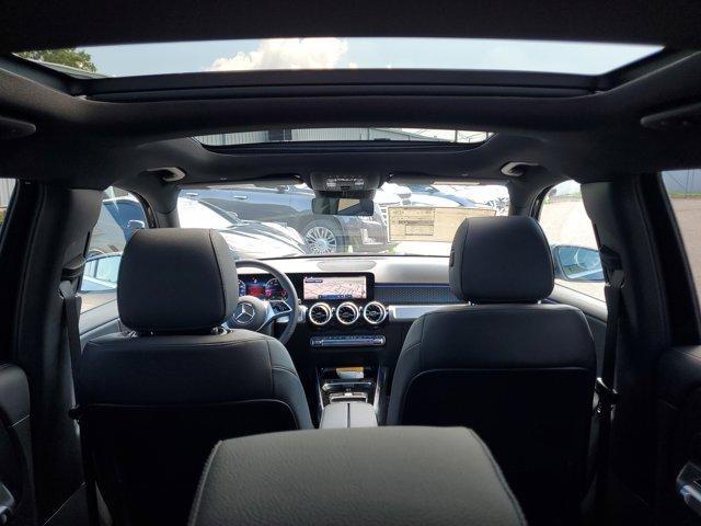 new 2025 Mercedes-Benz GLB 250 car, priced at $50,665