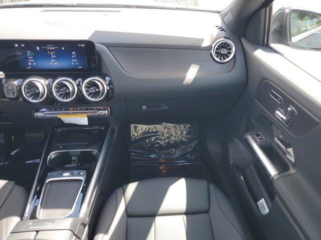 new 2025 Mercedes-Benz GLA 250 car, priced at $46,680