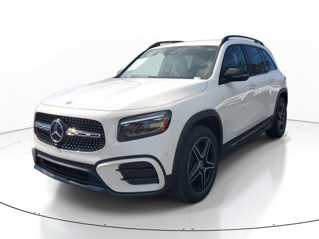 new 2025 Mercedes-Benz GLB 250 car, priced at $51,975